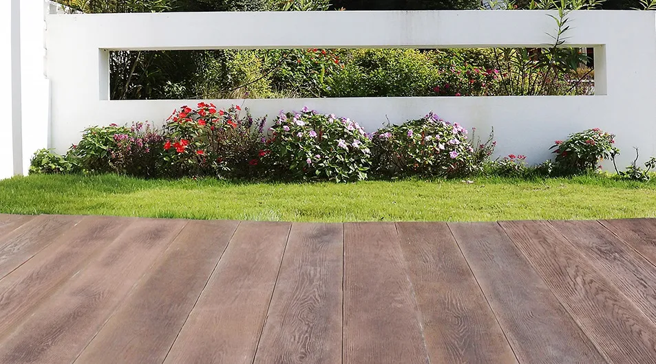 Choisir_prestige_board Choisir Prestige Board pour votre allée de jardin